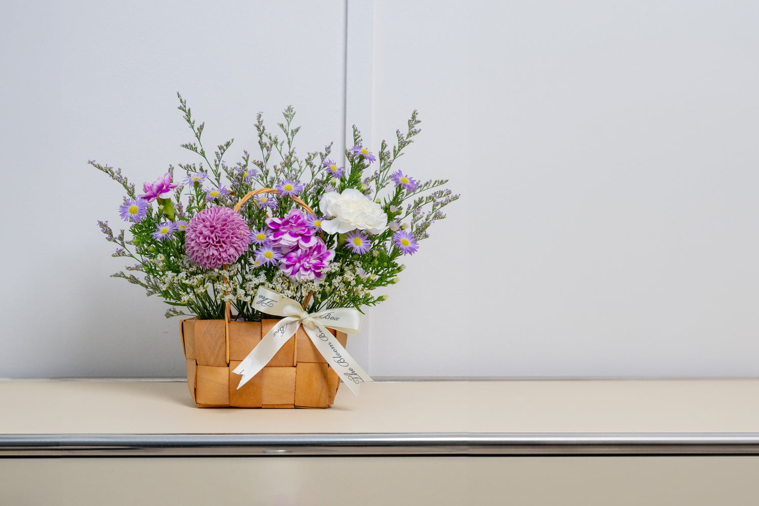 Make Her Day Bright: Premier Mother's Day Flower Delivery
