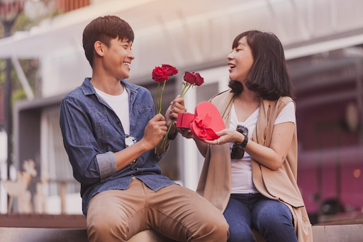 Wondering How to Impress Your Valentine? Discover Stunning Flower Arrangements!