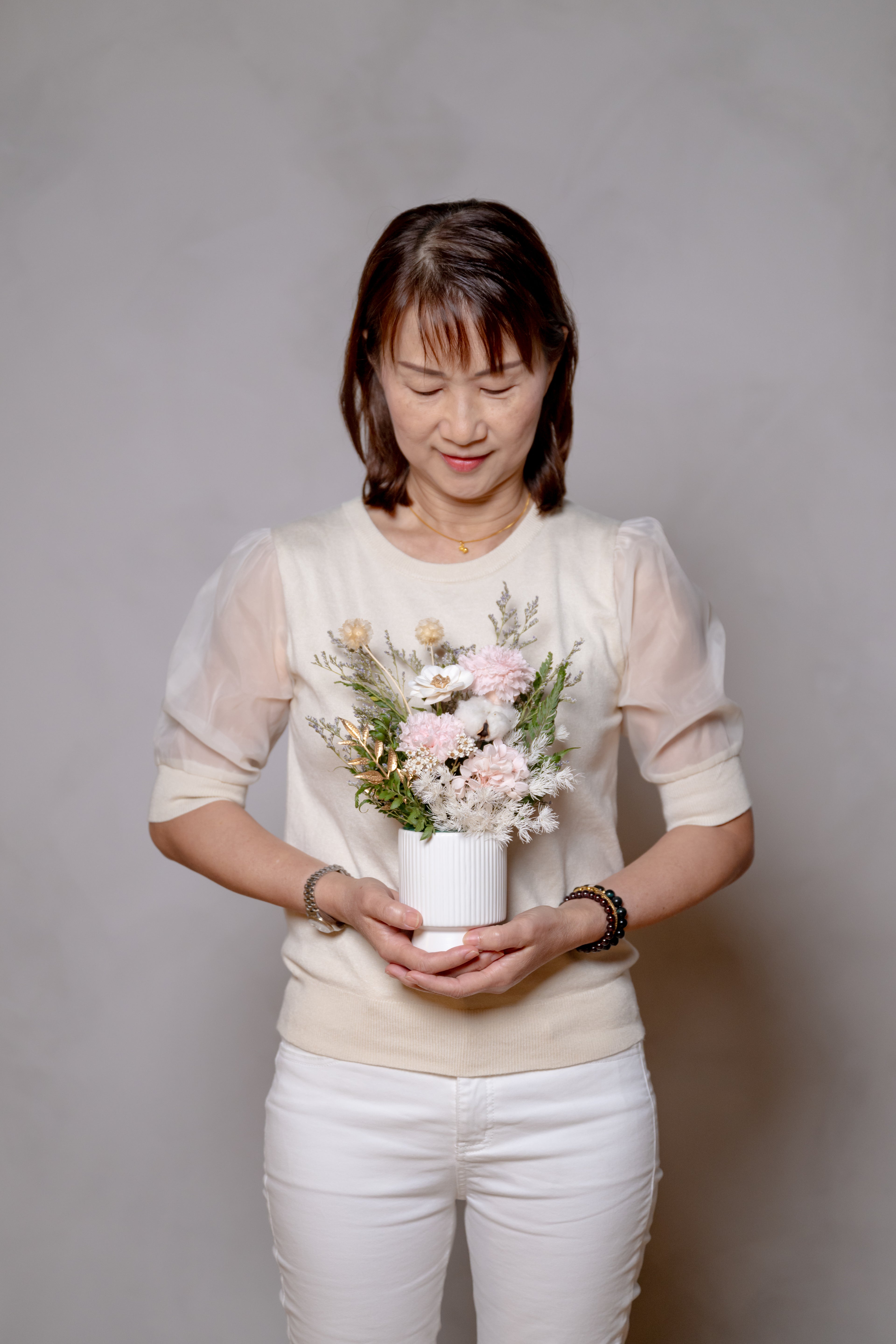 Graceful Mother Preserved Flower Vase