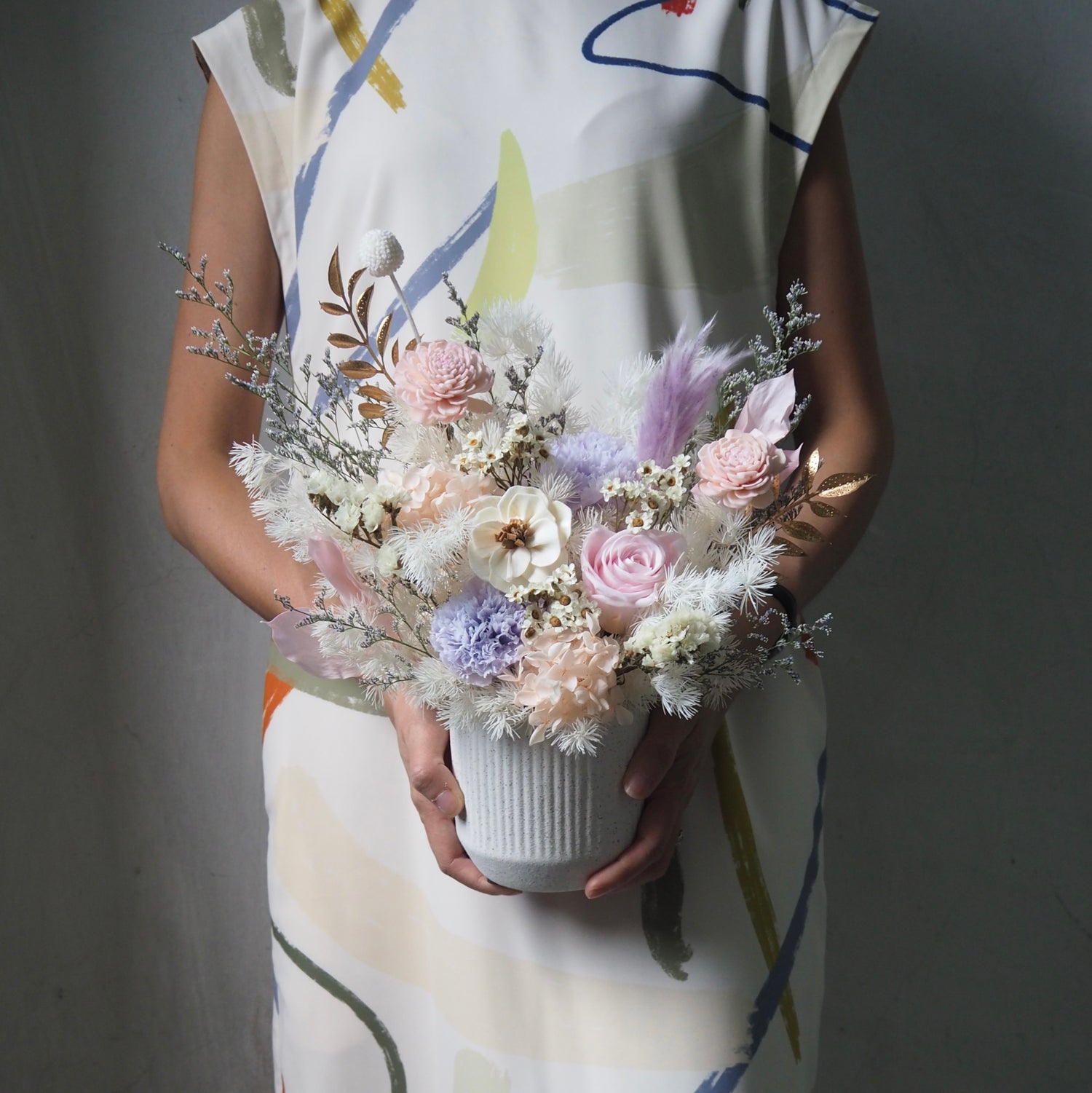 Dreamy Preserved Flowers Vase