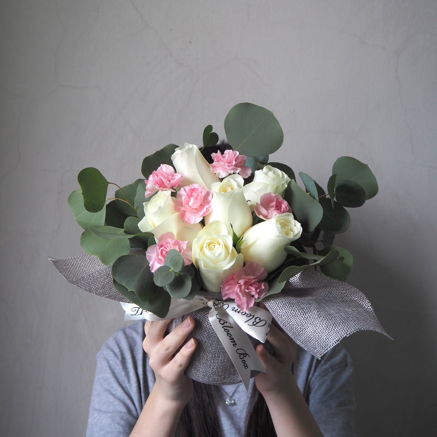 Gentle Rose Centrepiece