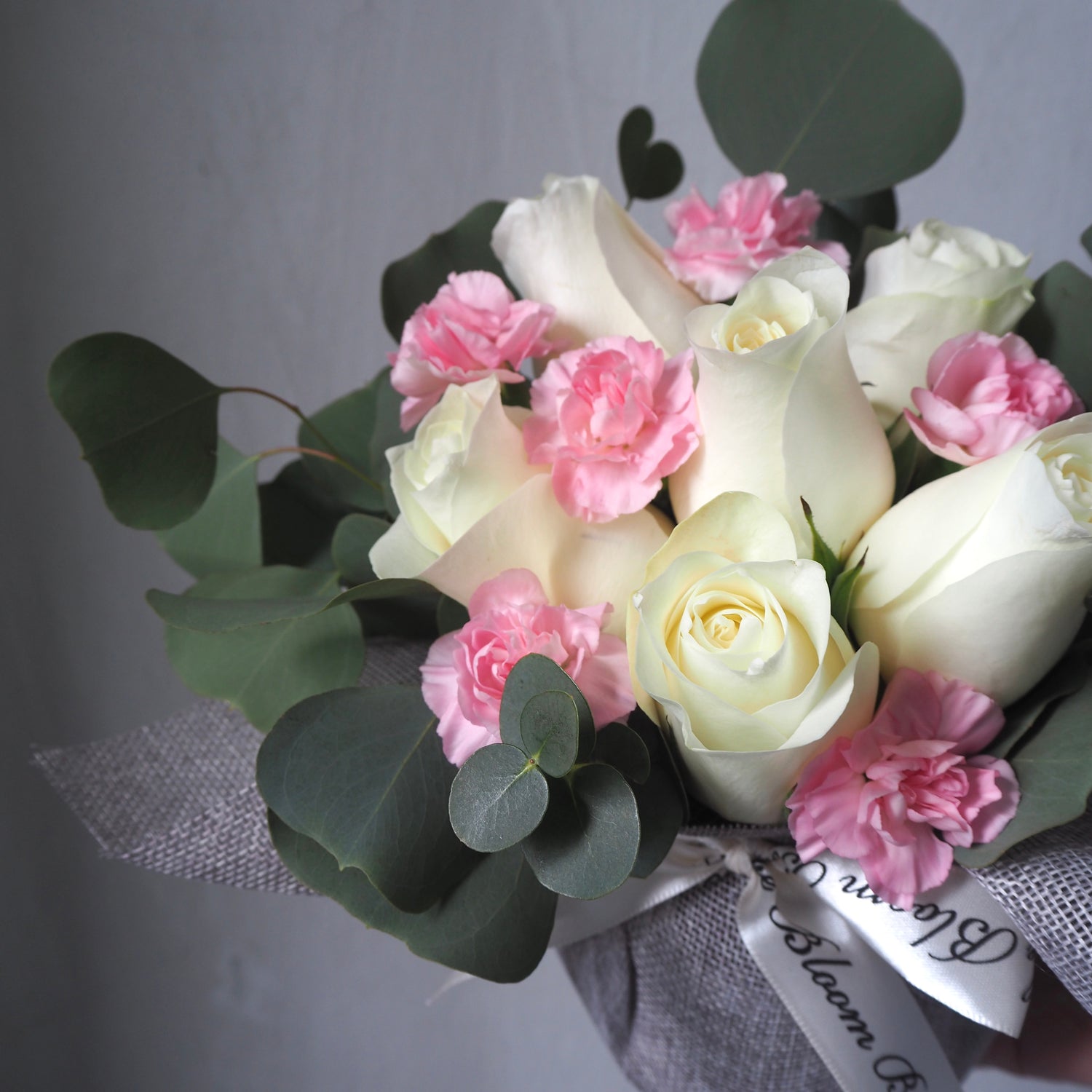 Gentle Rose Centrepiece