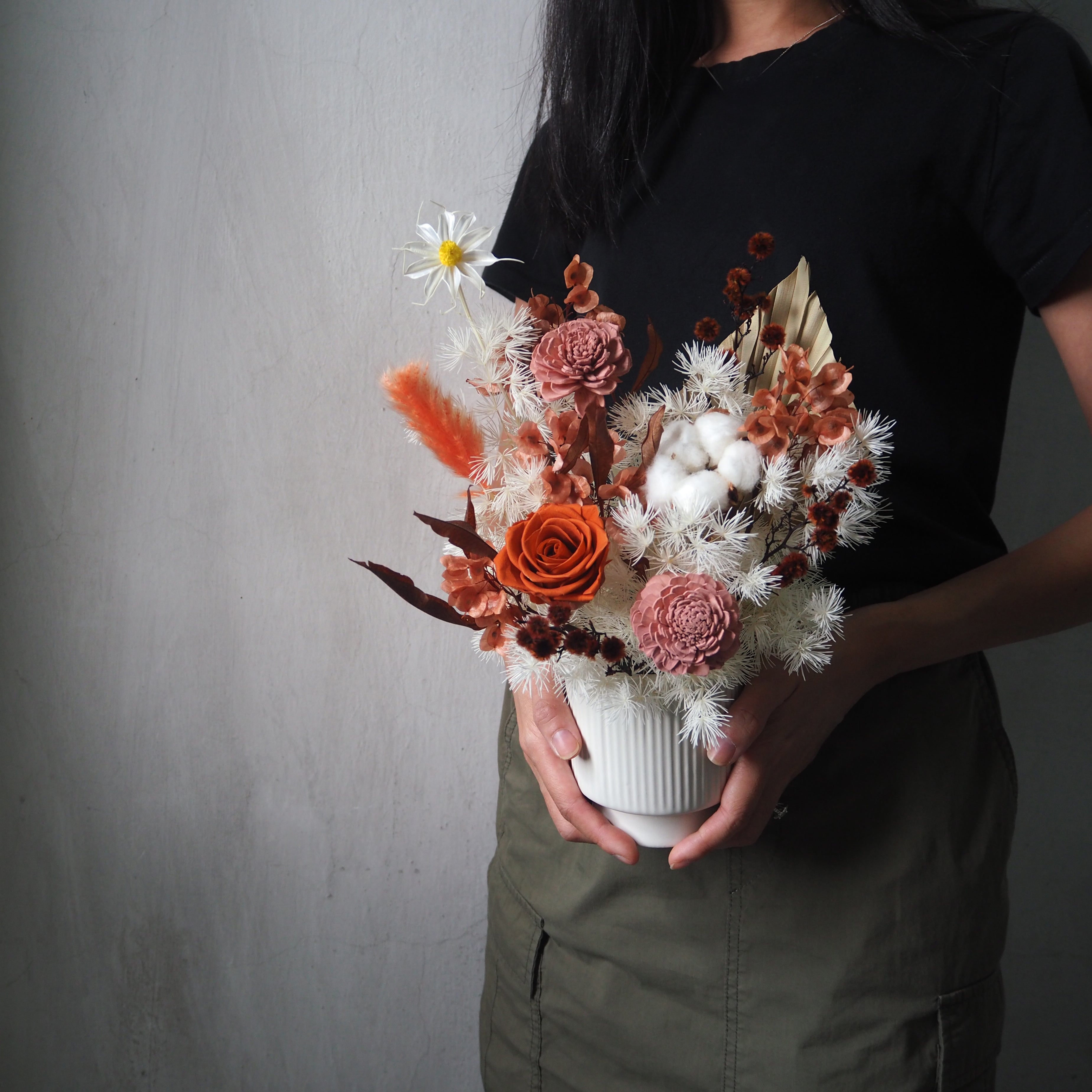 Mellow Preserved Flower Vase