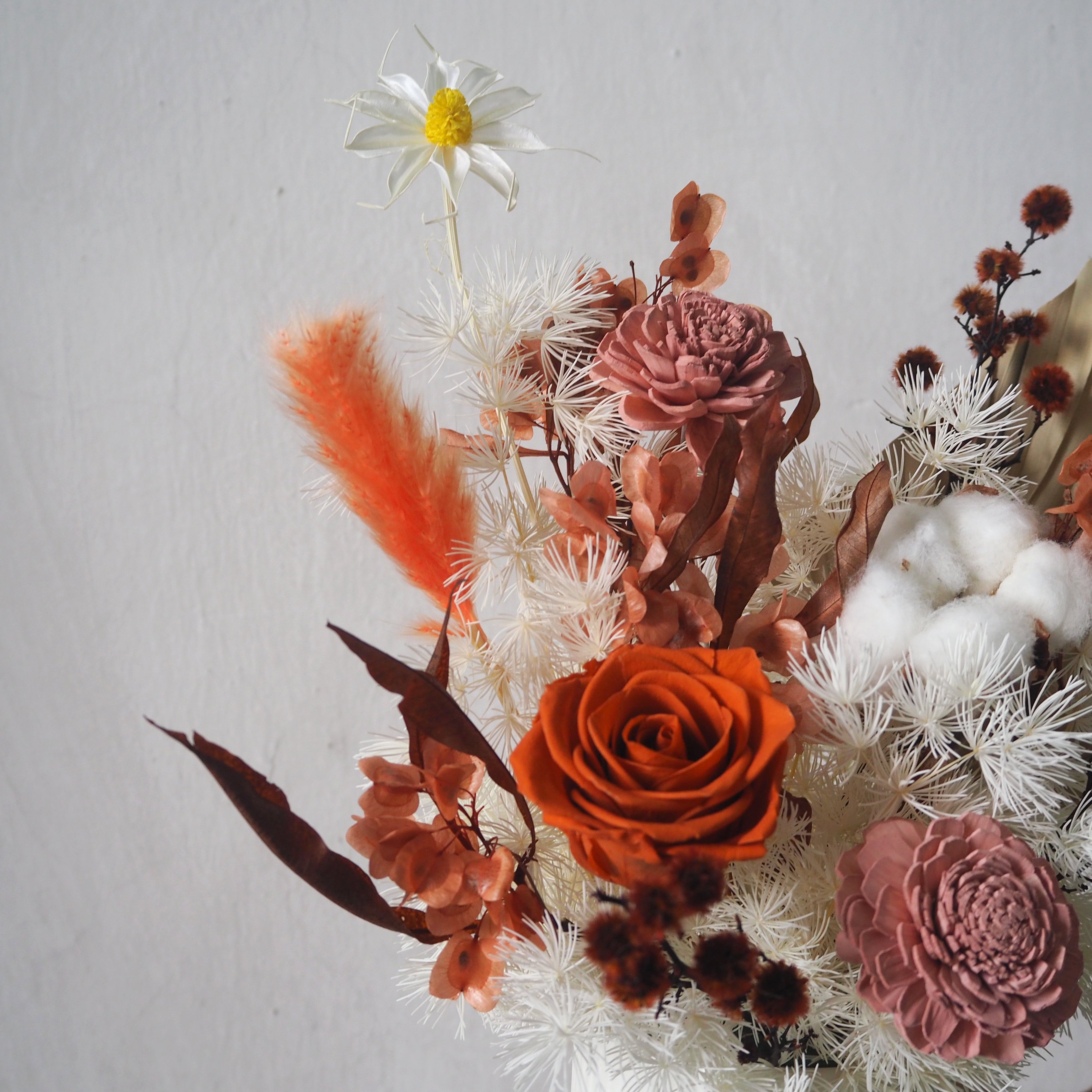 Mellow Preserved Flower Vase