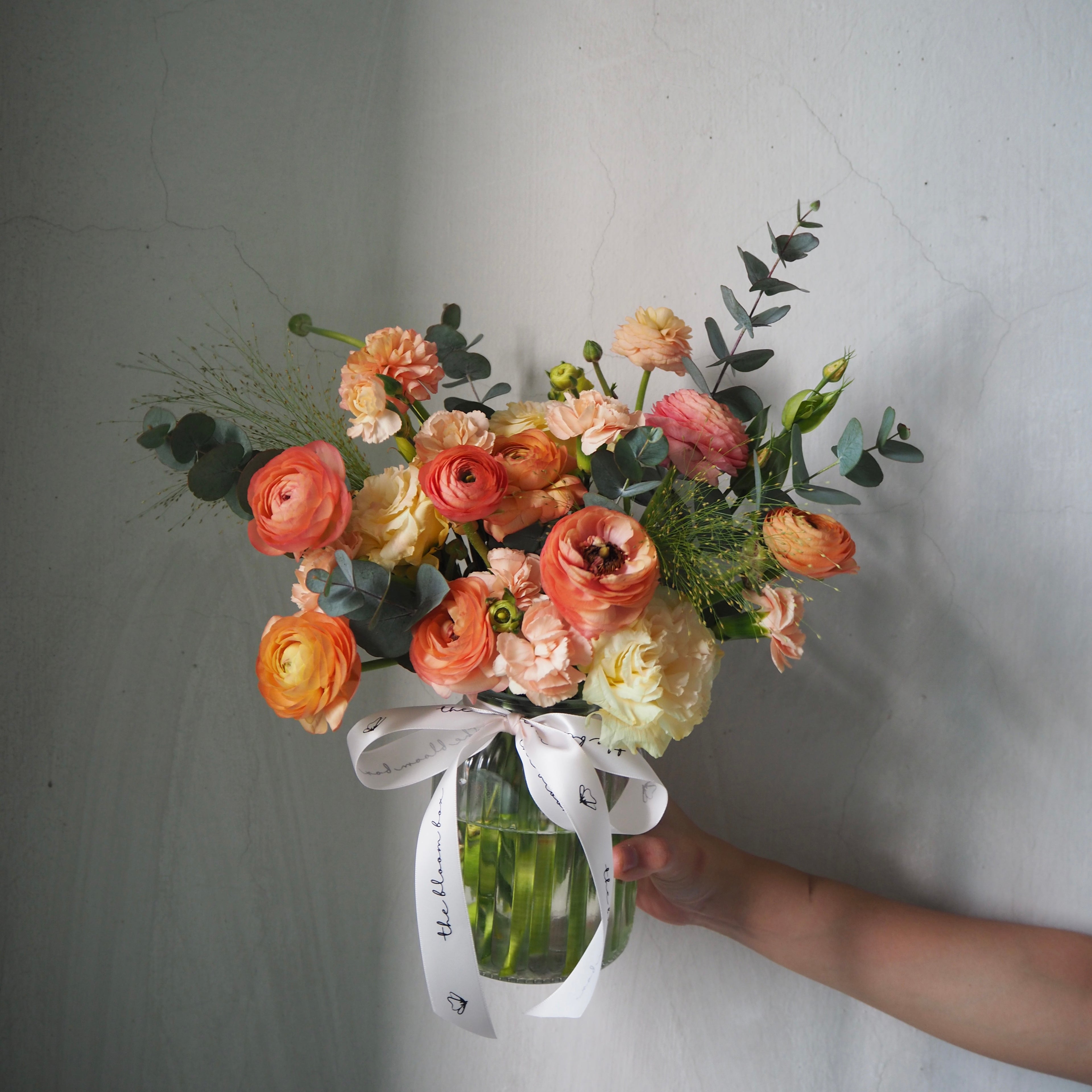 Serica Ranunculus Centrepiece