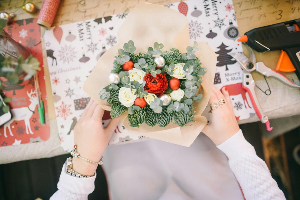 Are Flowers a Good Christmas Gift? 6 Festive Blooms To Give
