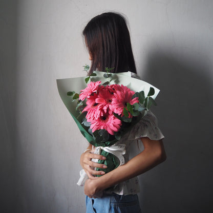 Dreamscape Gerbera Daisy Bouquet