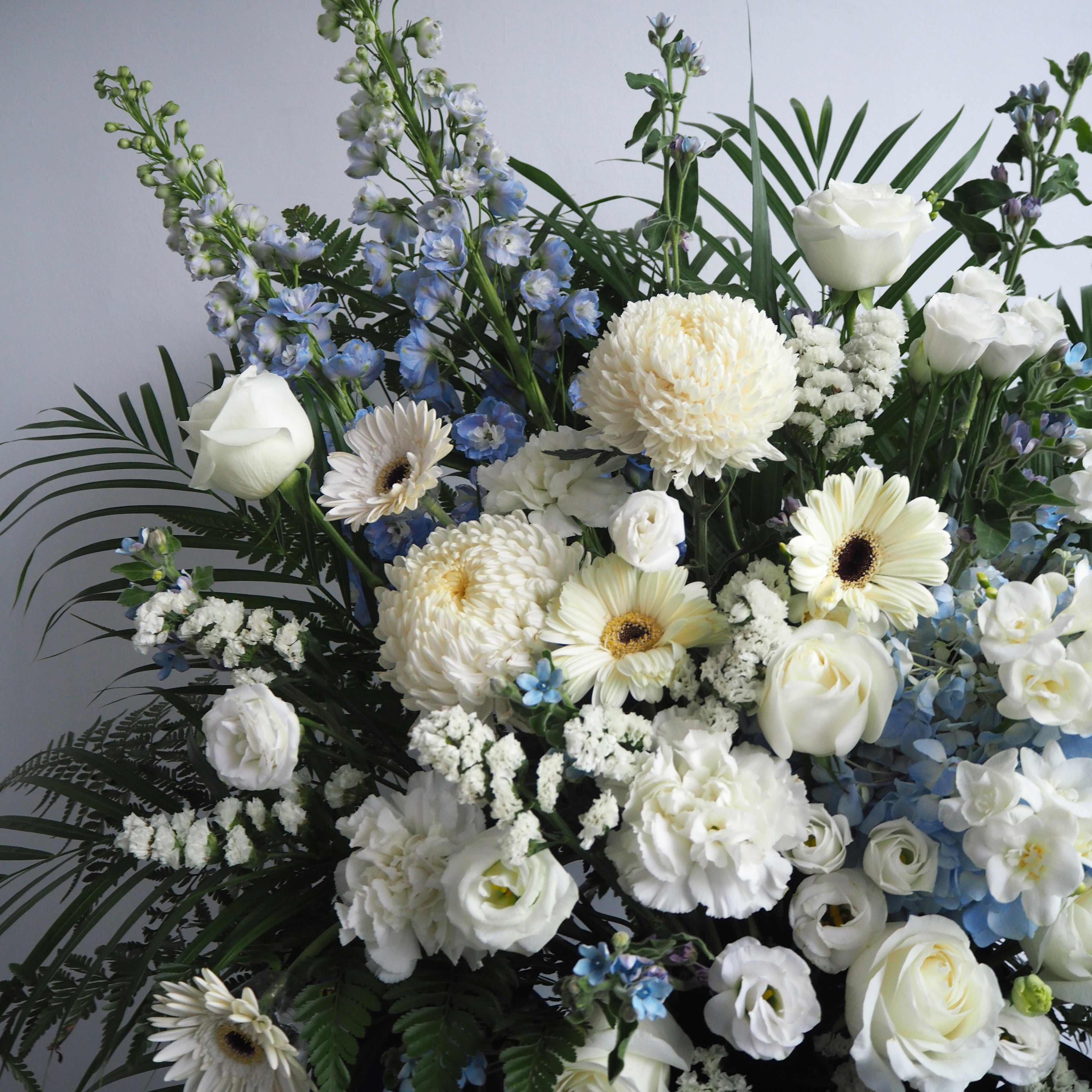 Caelum Condolence Floral Stand