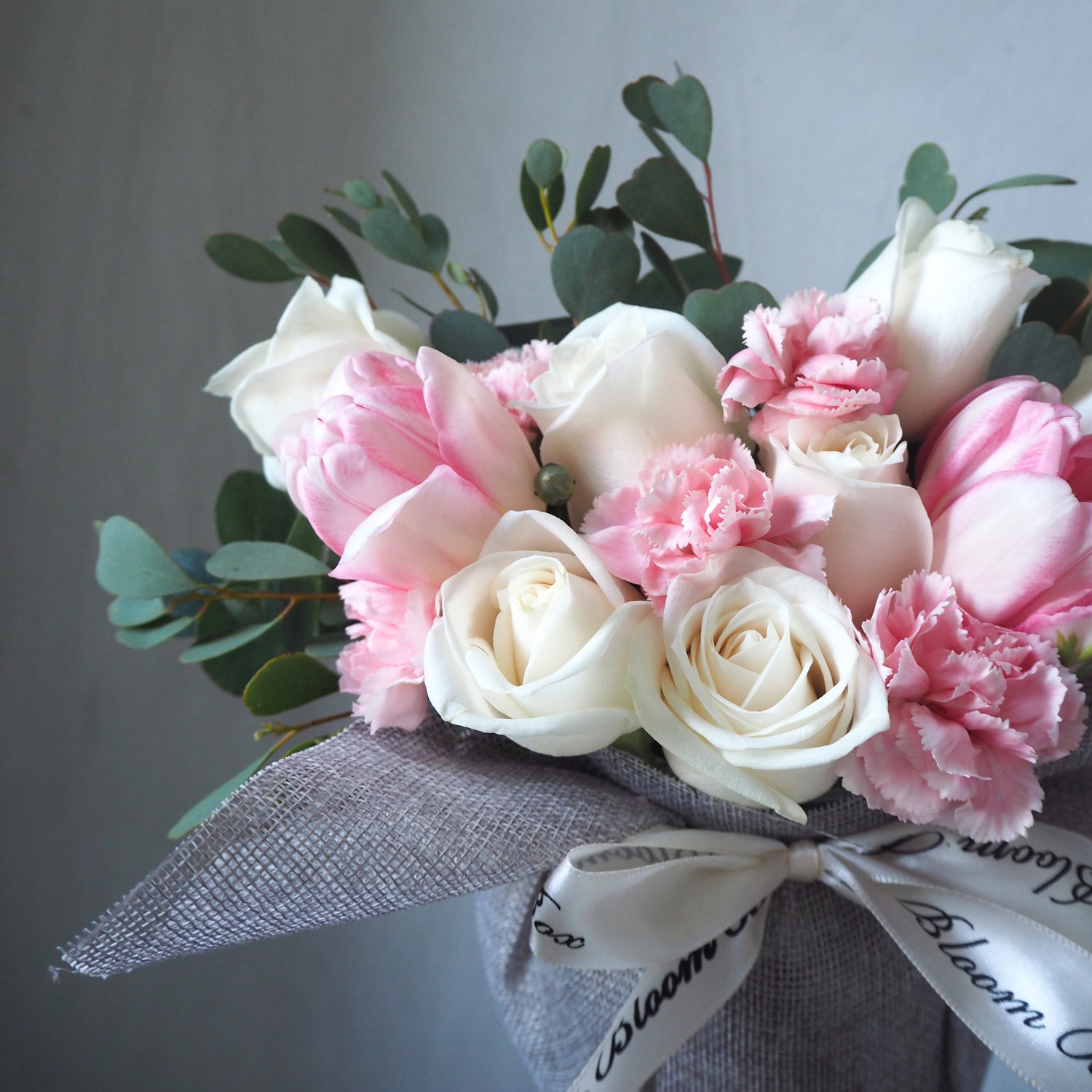 Gentle Rose Centrepiece