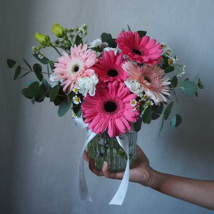 Bouquet of pink gerbera daisy flower delivery