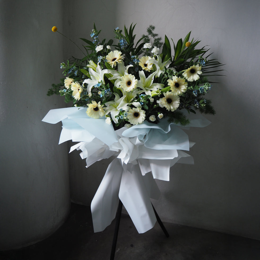 Oasis Condolence Floral Stand