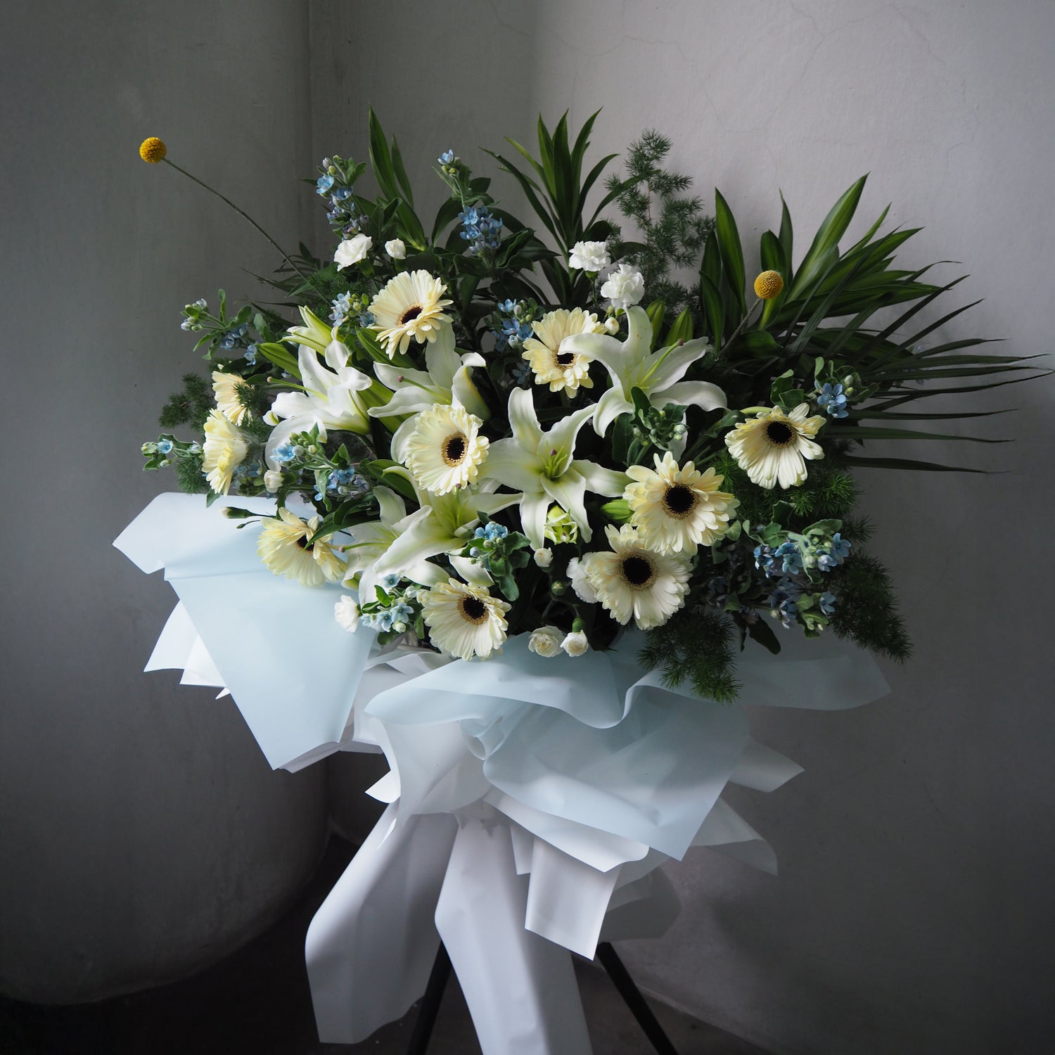 Oasis Condolence Floral Stand