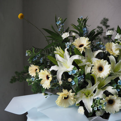 Oasis Condolence Floral Stand