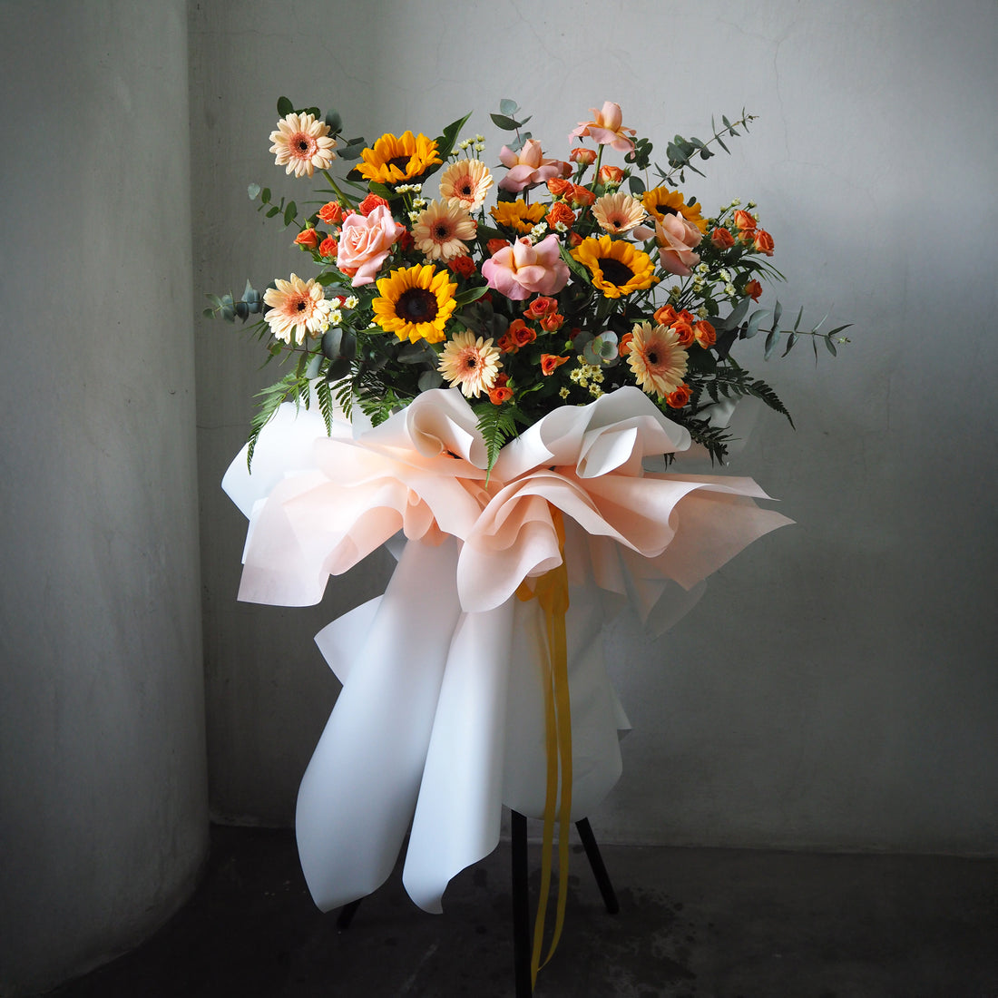 Summit Congratulatory Floral Stand