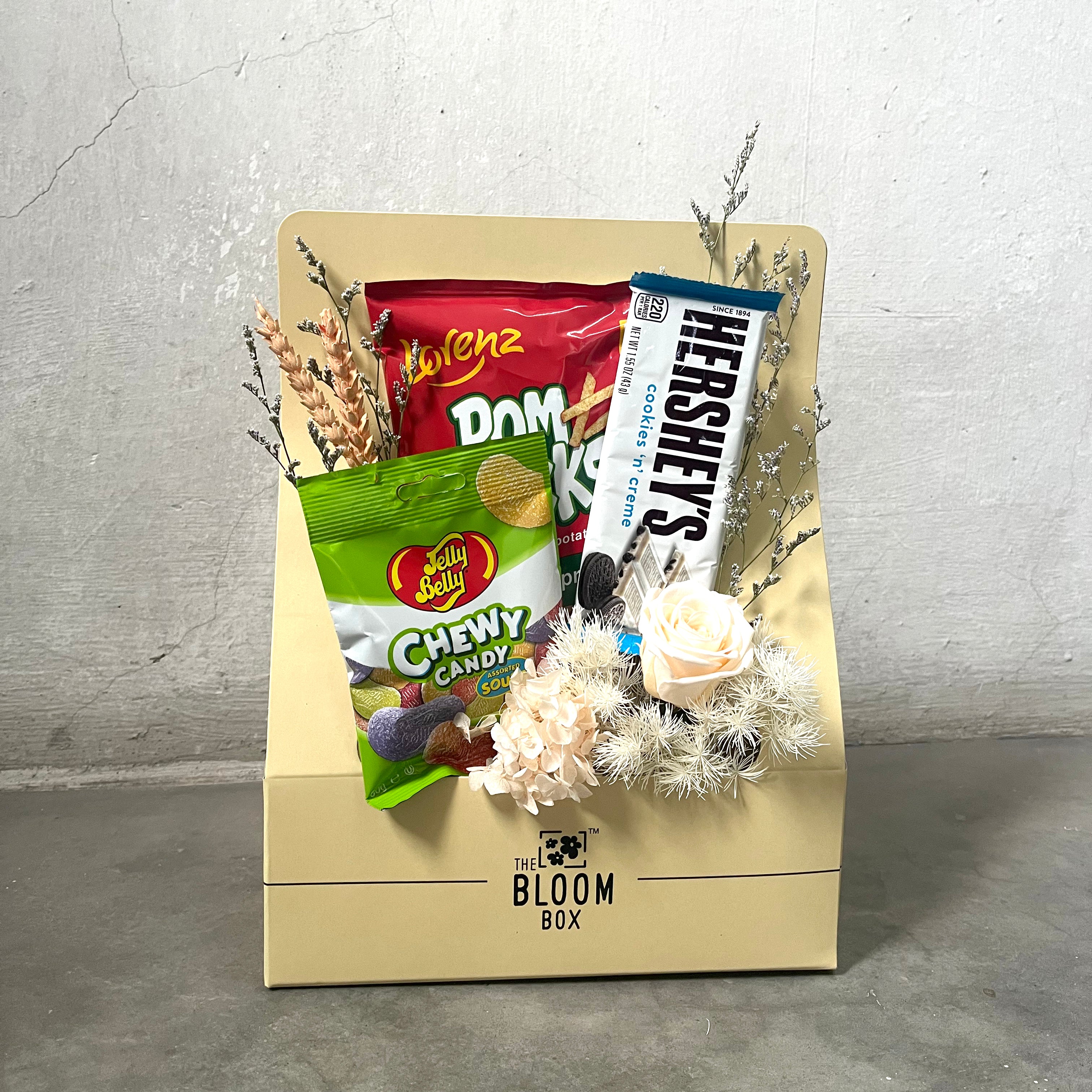 Snack-tacular Bloom Box