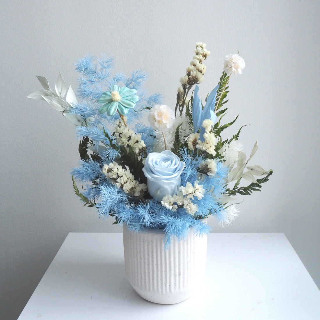 blue rose preserved flowers arrangements. Same-day delivery.
