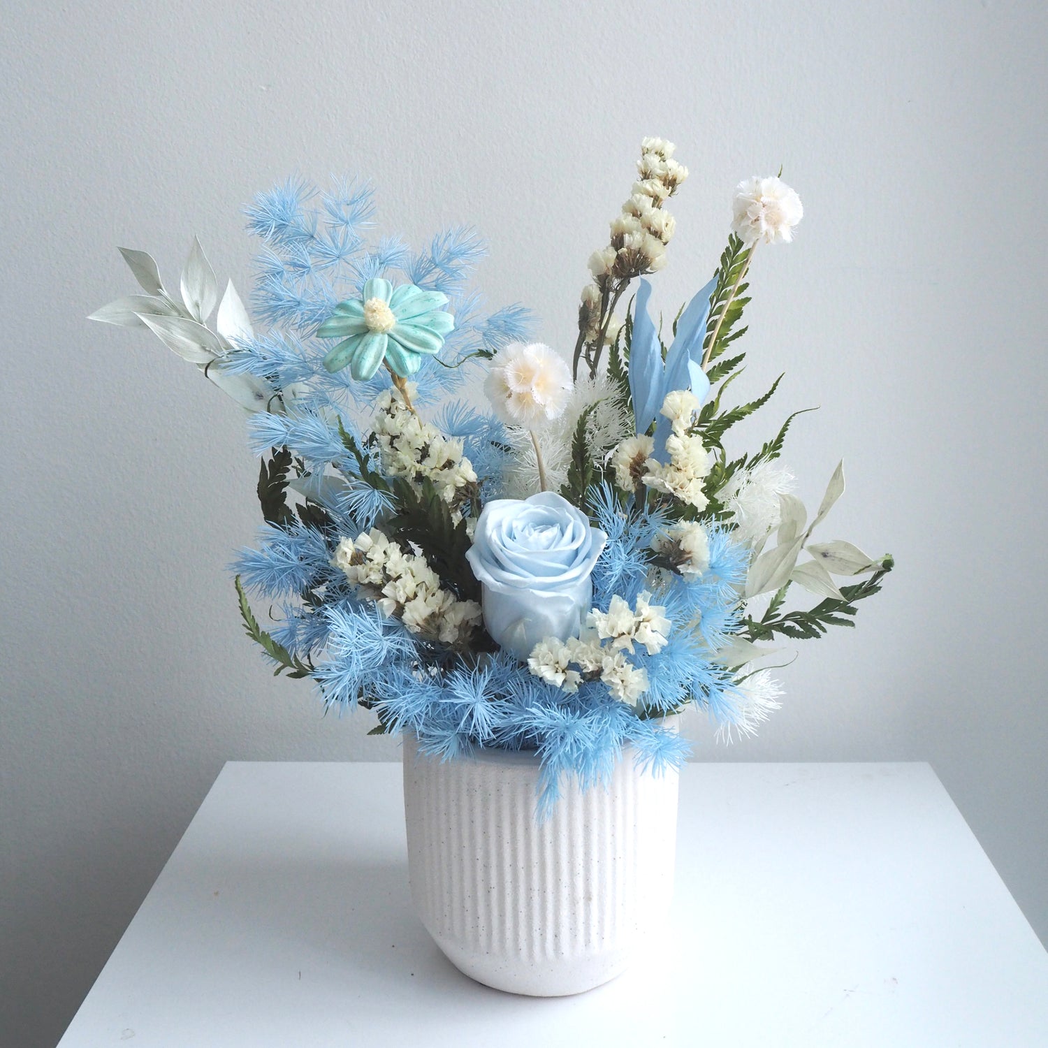 blue rose preserved flowers arrangements. Same-day delivery. 