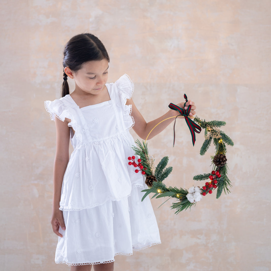 Wonderland Christmas Floral Wreath